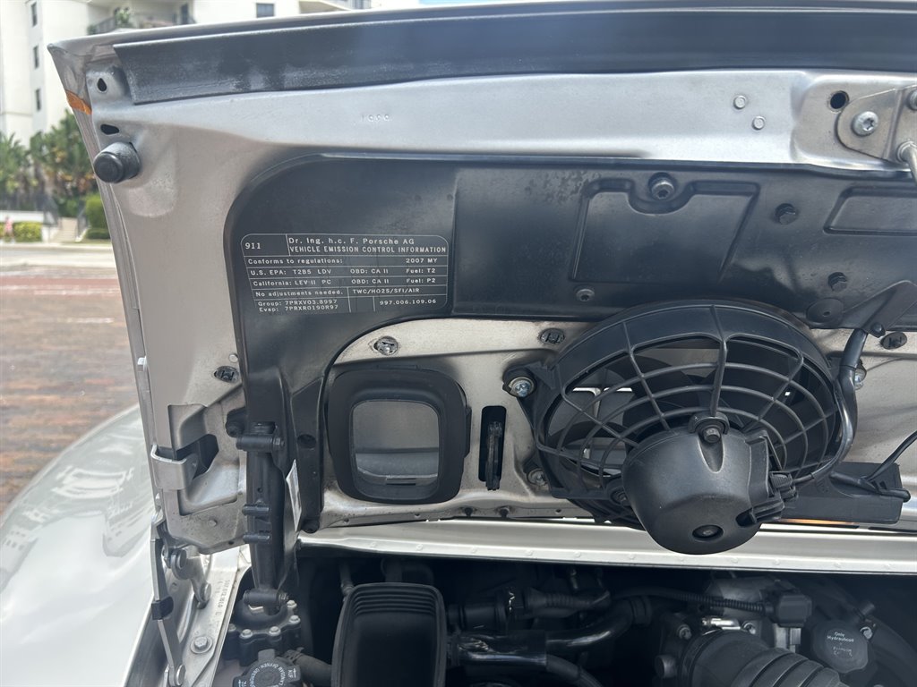 2007 Porsche 911 - $52,949