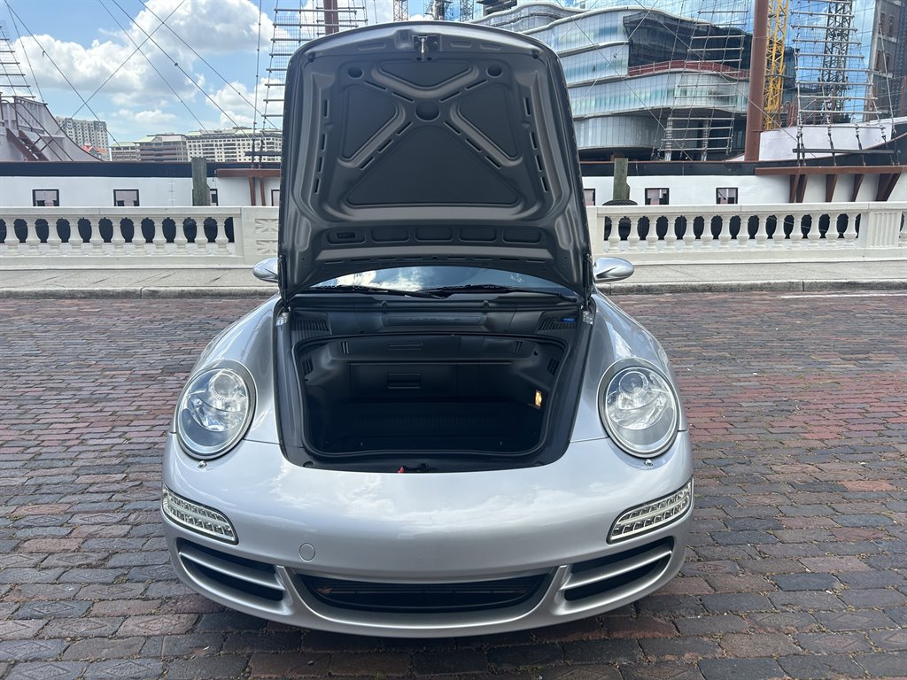 2007 Porsche 911 - $52,949