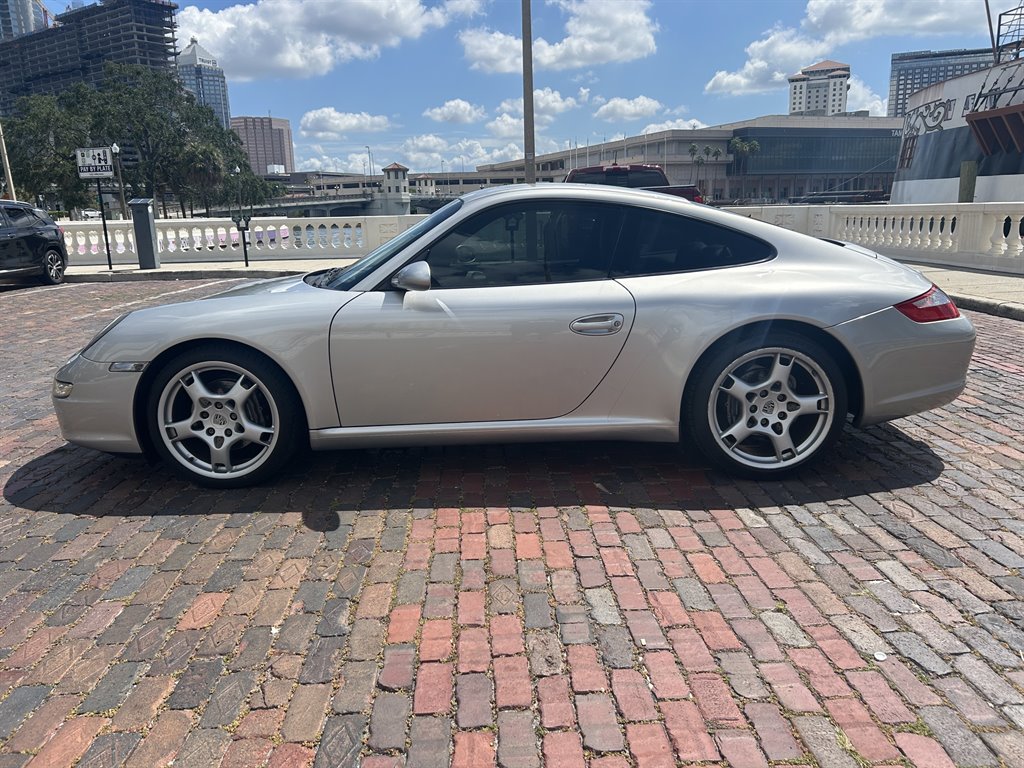 2007 Porsche 911 - $52,949