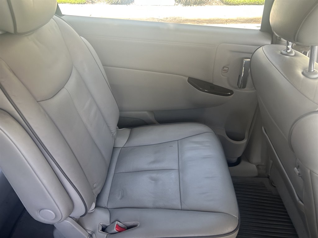2012 Nissan Quest - $5,917