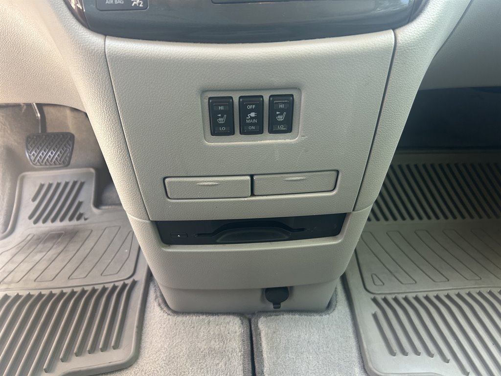 2012 Nissan Quest - $5,917