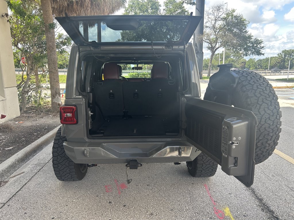 2020 Jeep Wrangler - $29,917