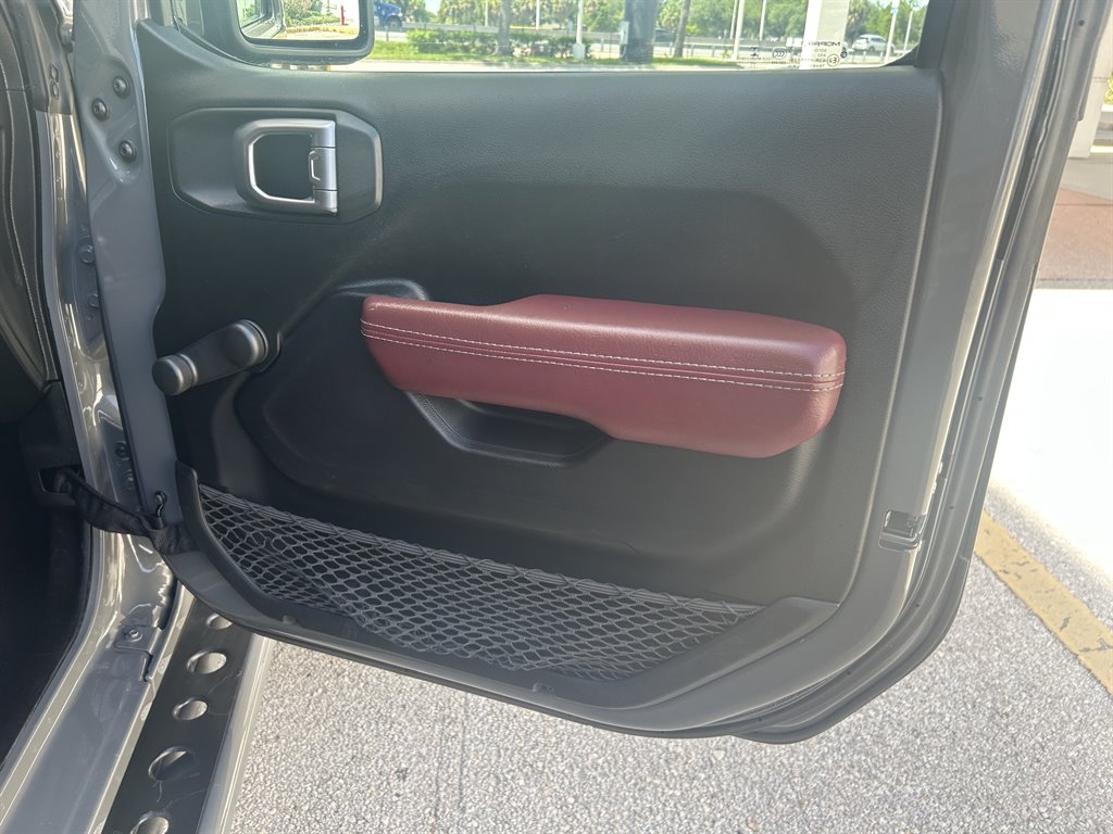 2020 Jeep Wrangler - $29,917