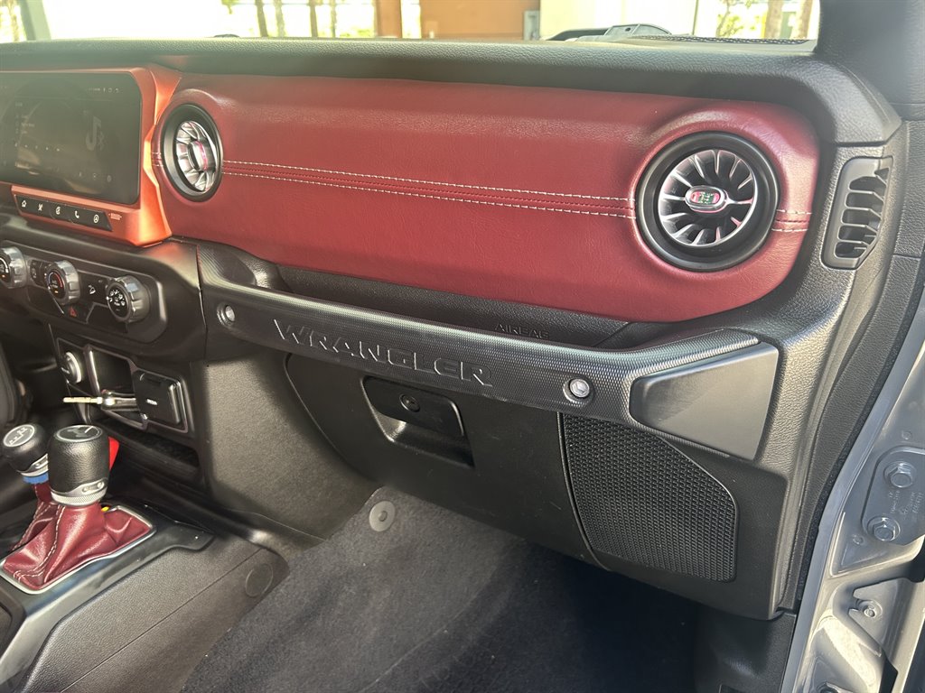 2020 Jeep Wrangler - $29,917