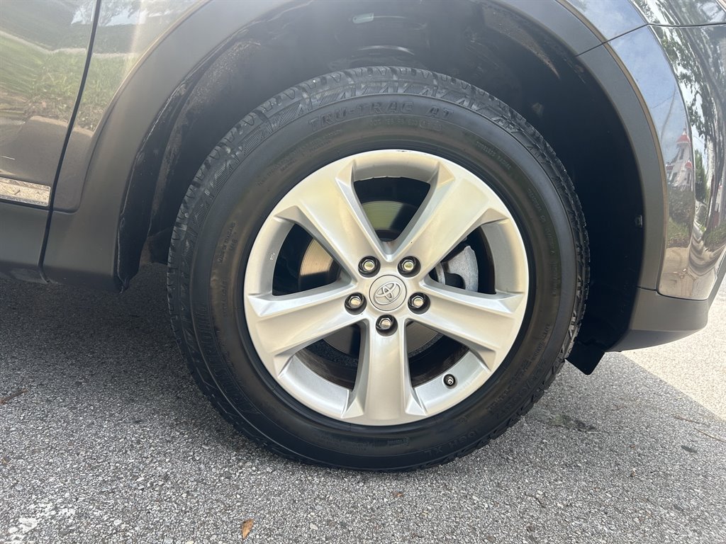 2014 Toyota RAV4 - $16,949