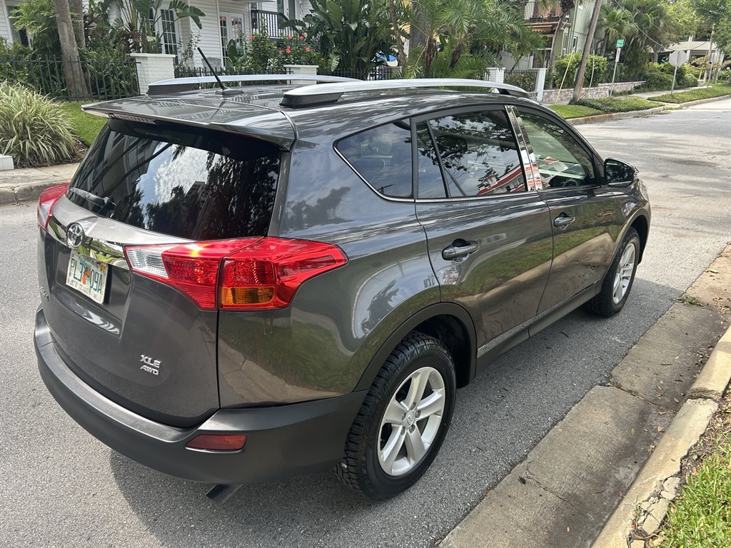 2014 Toyota RAV4 - $16,949