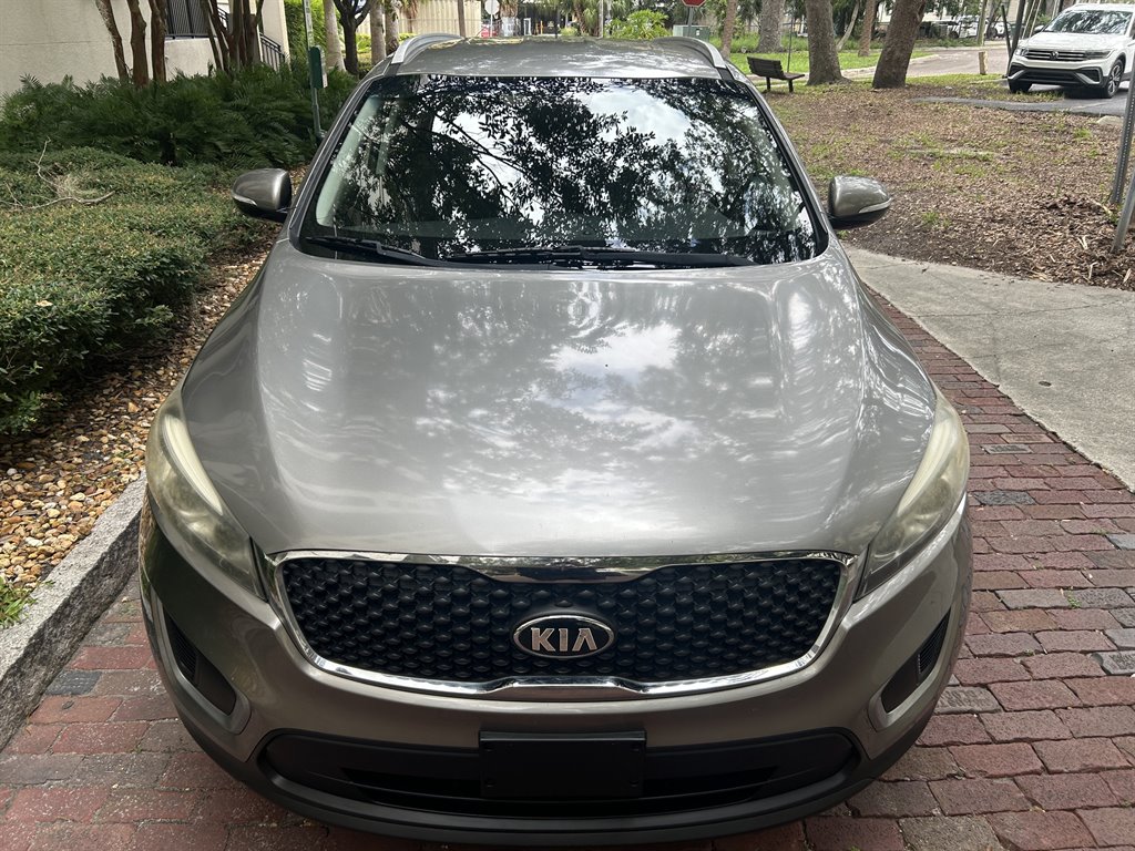 2017 Kia Sorento - $6,949