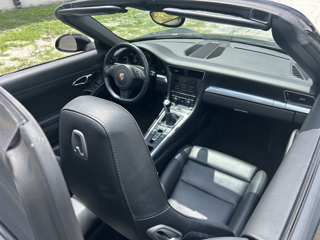 2013 Porsche 911 - $58,917