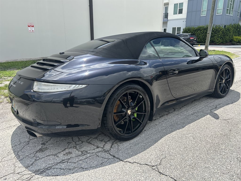 2013 Porsche 911 - $58,917