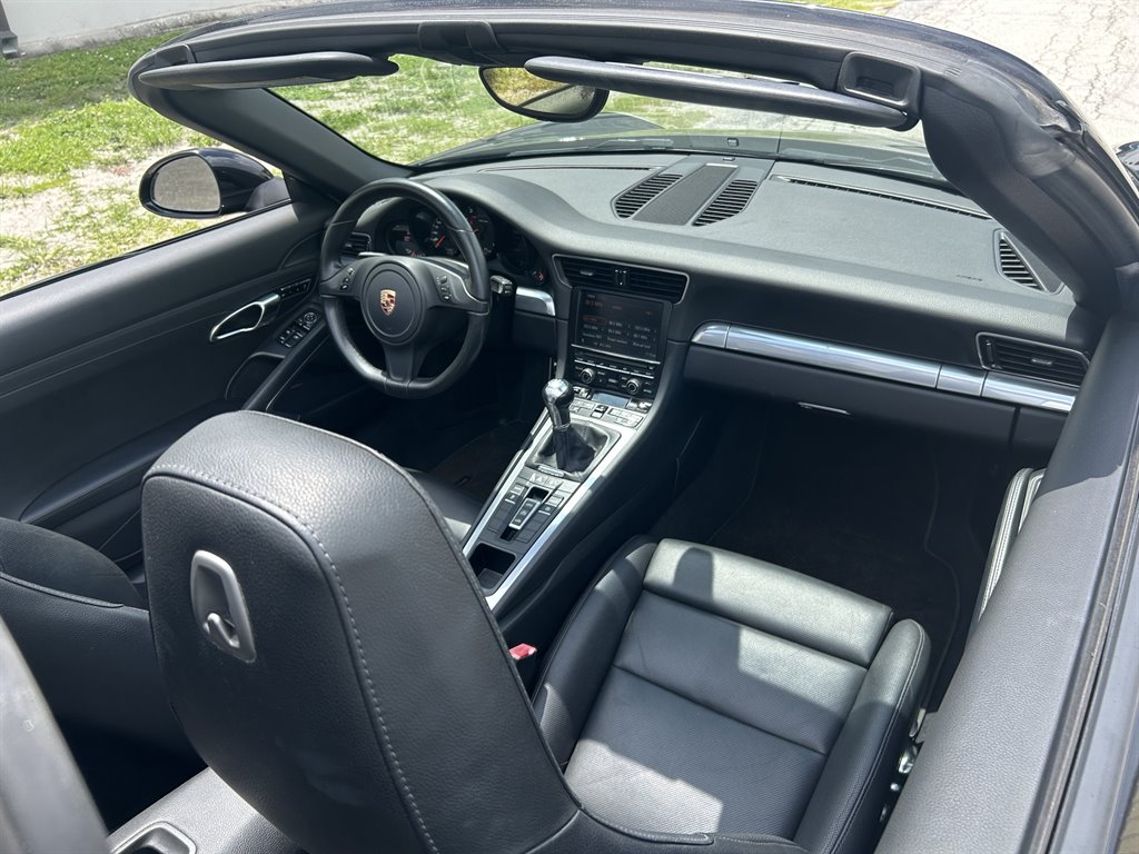 2013 Porsche 911 - $58,917