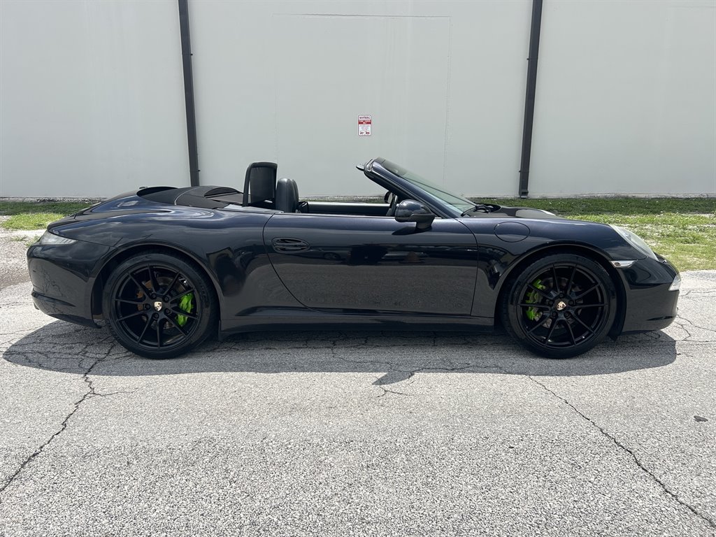 2013 Porsche 911 - $58,917