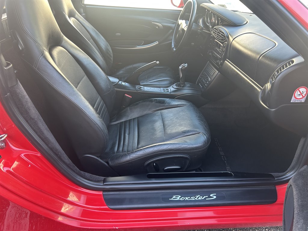 2000 Porsche Boxster - $10,917