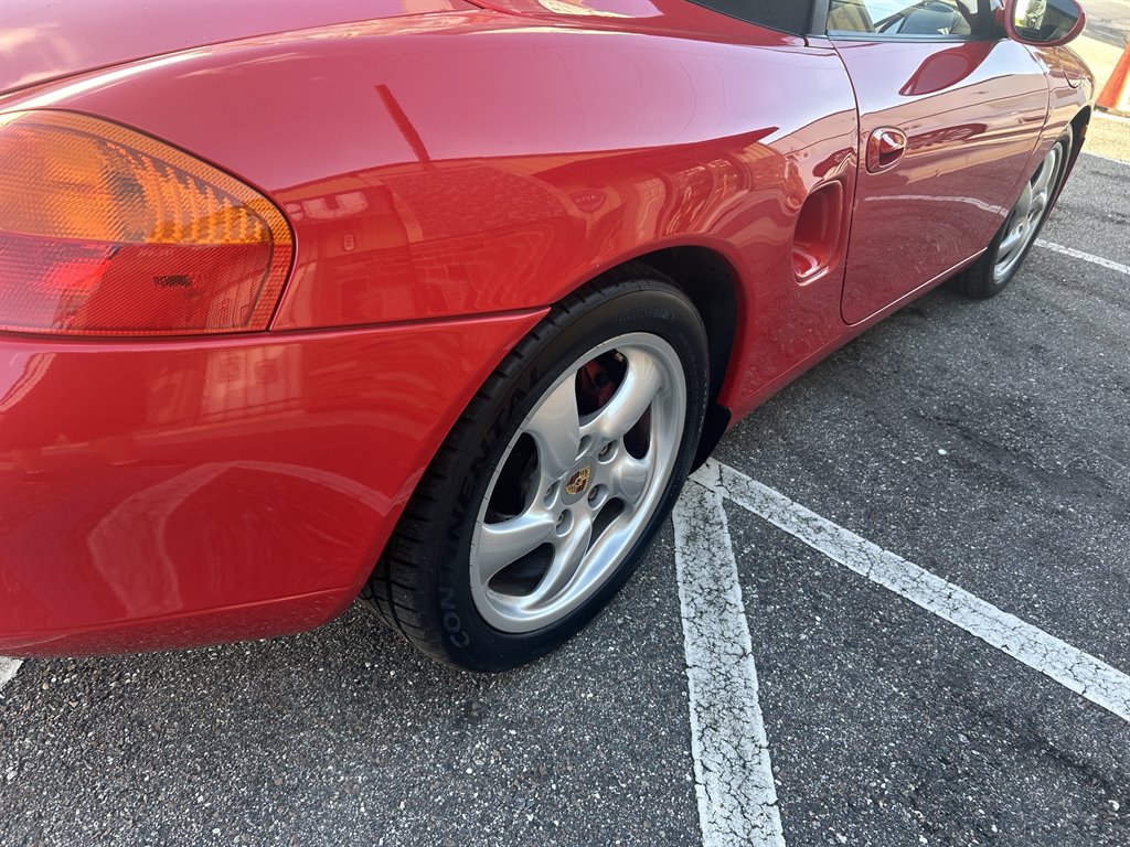 2000 Porsche Boxster - $10,917