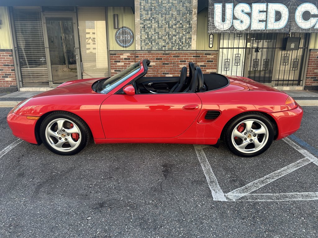 2000 Porsche Boxster - $10,917