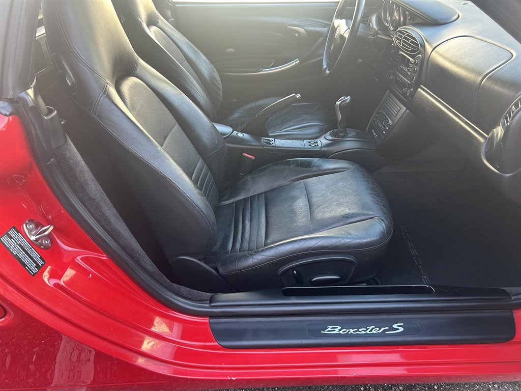 2000 Porsche Boxster - $10,917