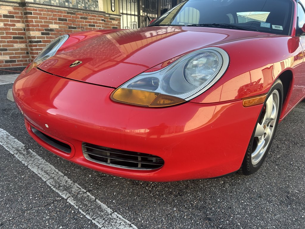 2000 Porsche Boxster - $10,917