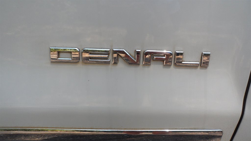2017 GMC Sierra 1500 - $22,995