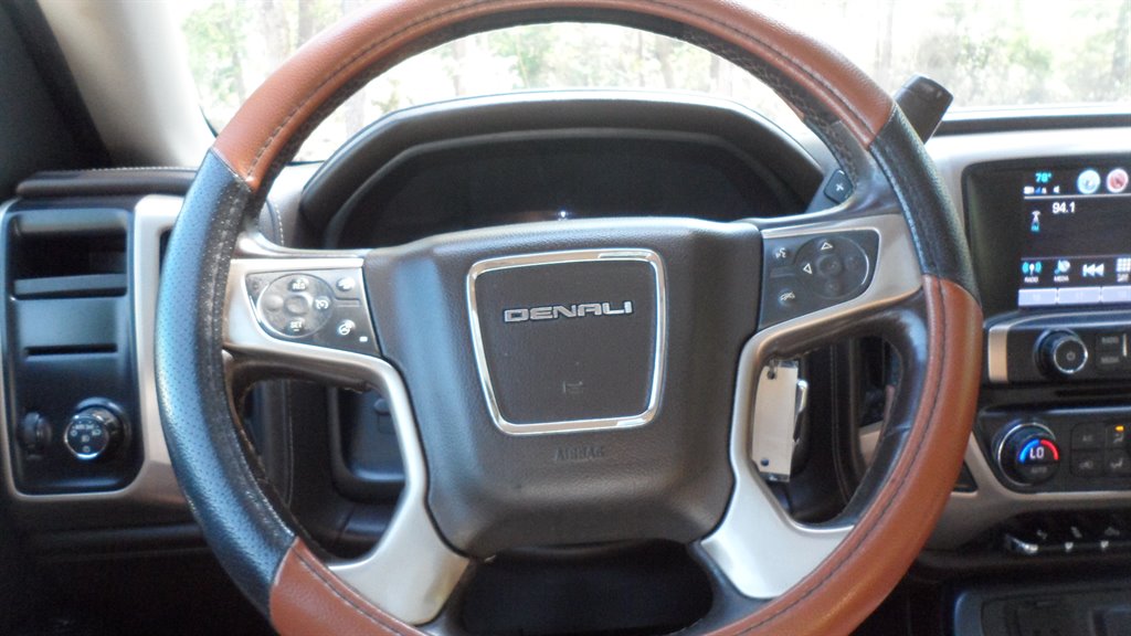 2017 GMC Sierra 1500 - $22,995