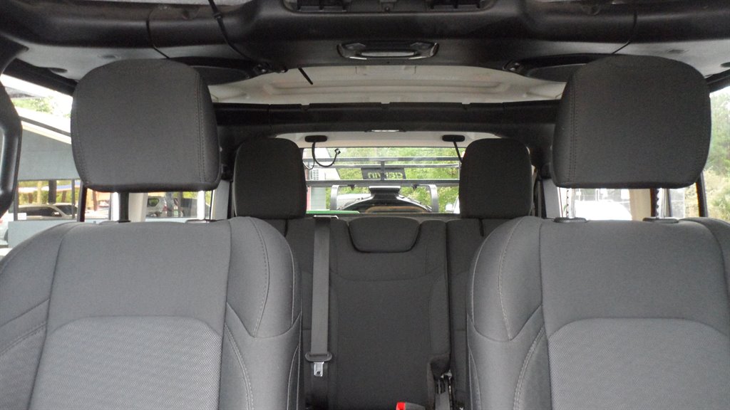 2020 Jeep Wrangler - $26,995