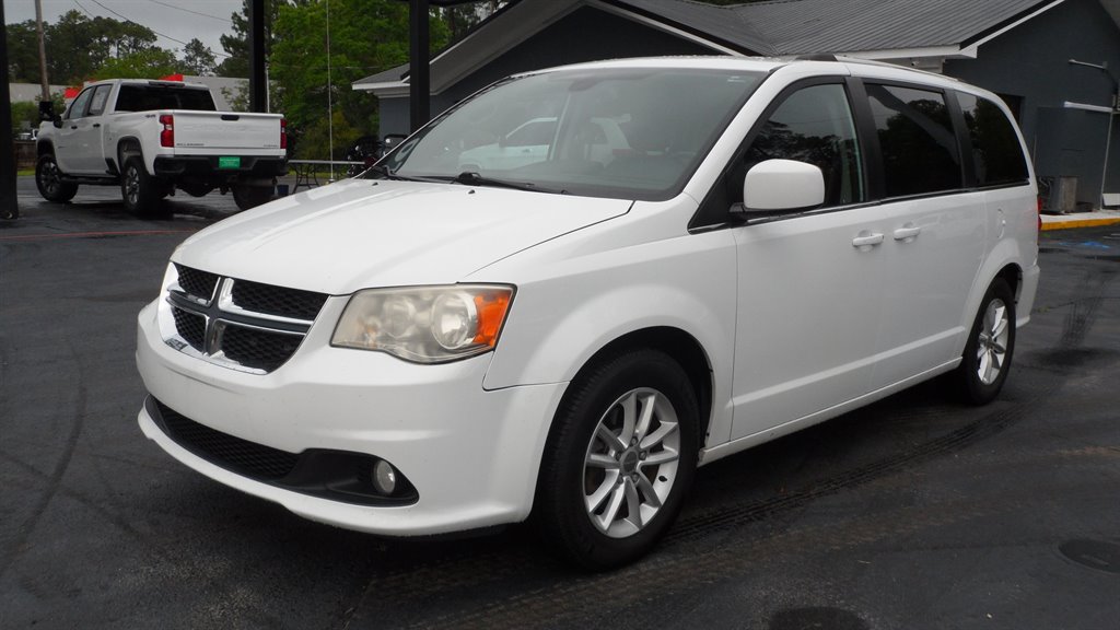 2019 Dodge Grand Caravan - $13,995