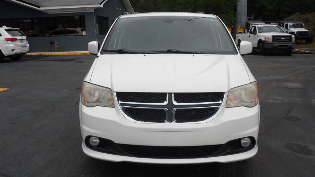 2019 Dodge Grand Caravan - $13,995