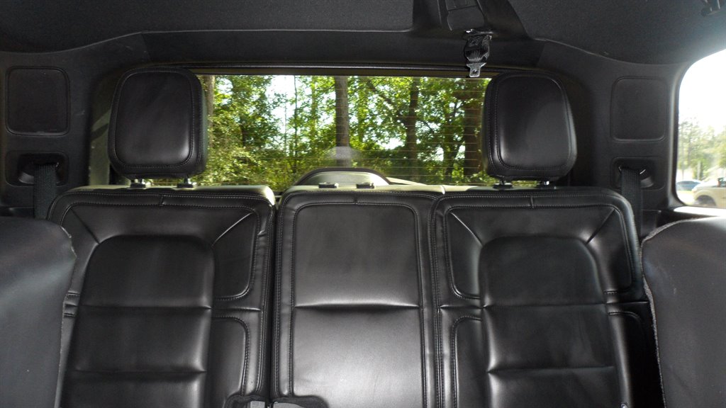 2020 Lincoln Navigator - $31,995
