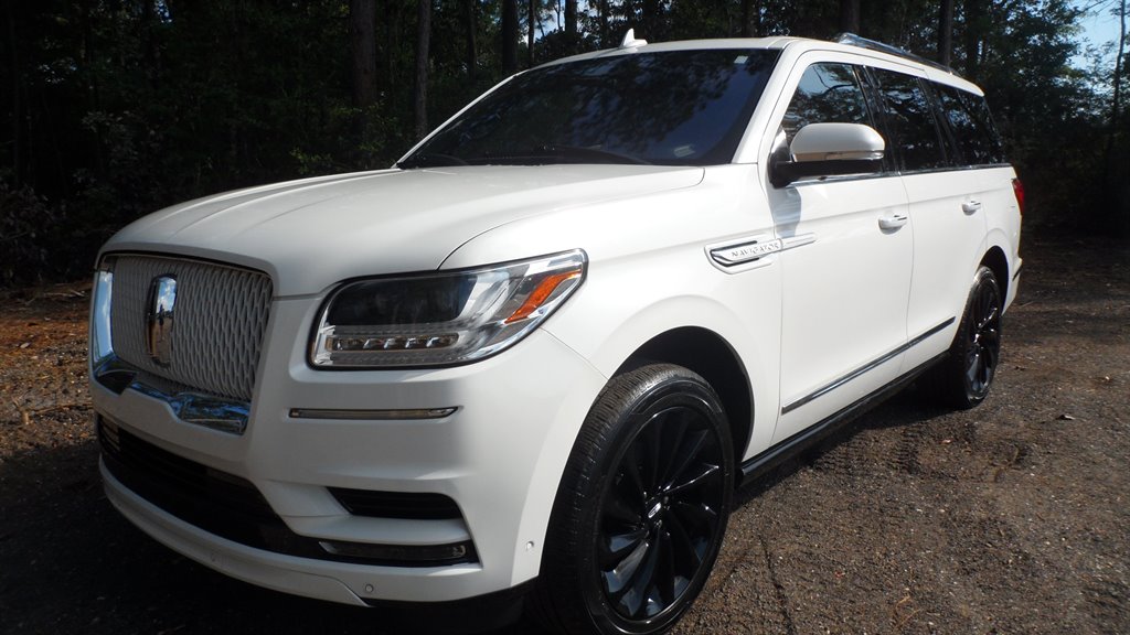 2020 Lincoln Navigator - $31,995