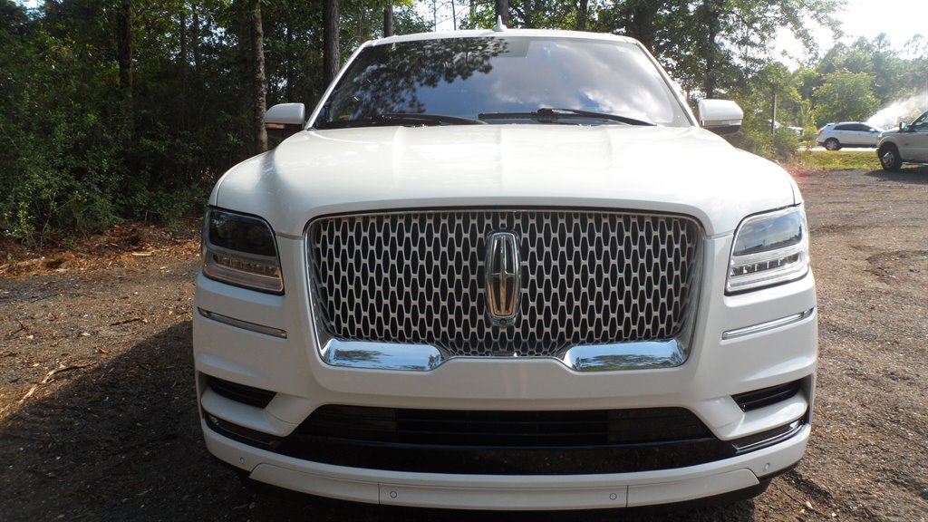 2020 Lincoln Navigator - $31,995