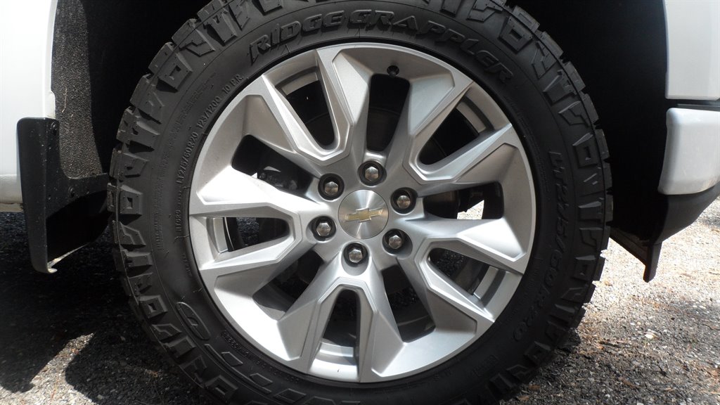 2020 Chevrolet Silverado - $24,995