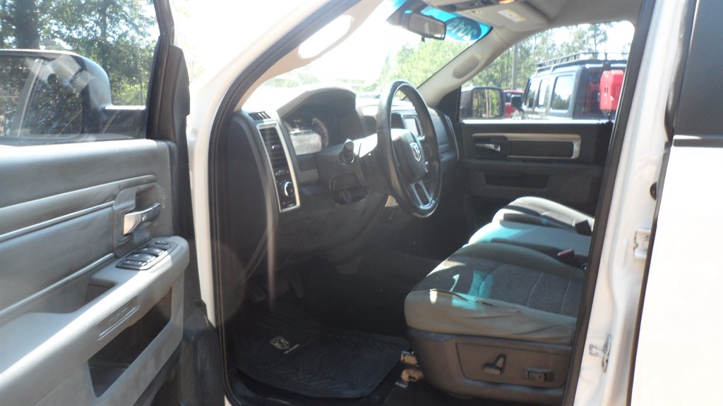 2015 Ram 1500 - $14,995