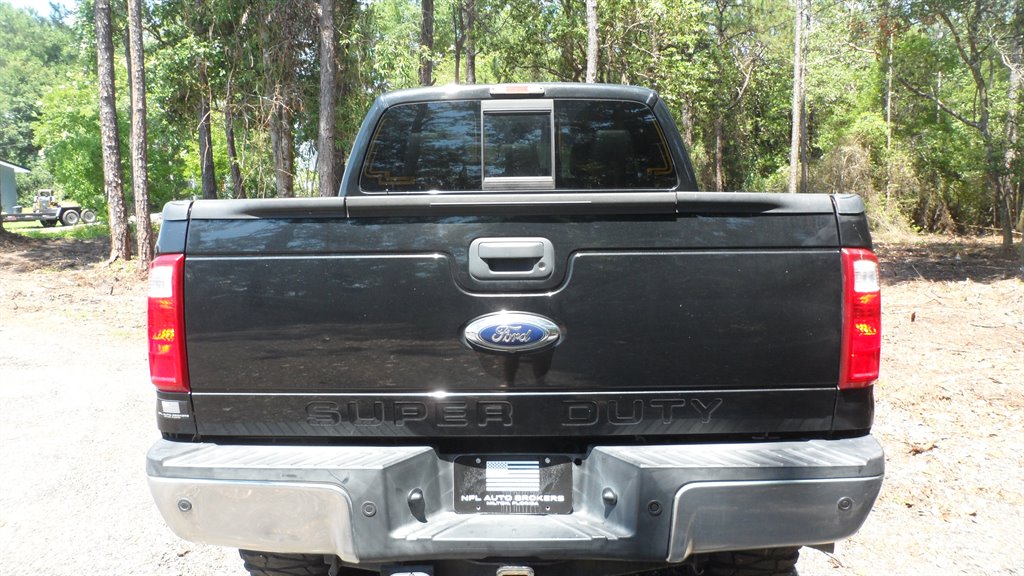 2015 Ford F-350 - $37,995