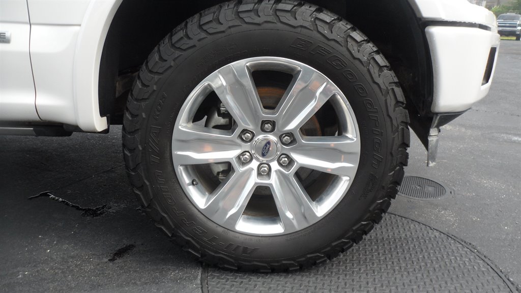 2018 Ford F-150 - $43,995