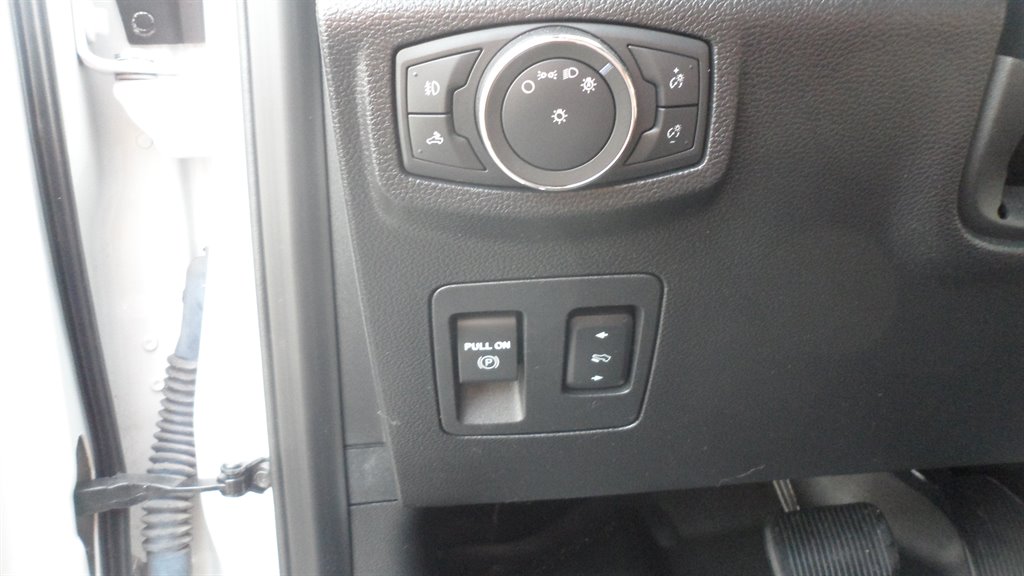 2018 Ford F-150 - $43,995
