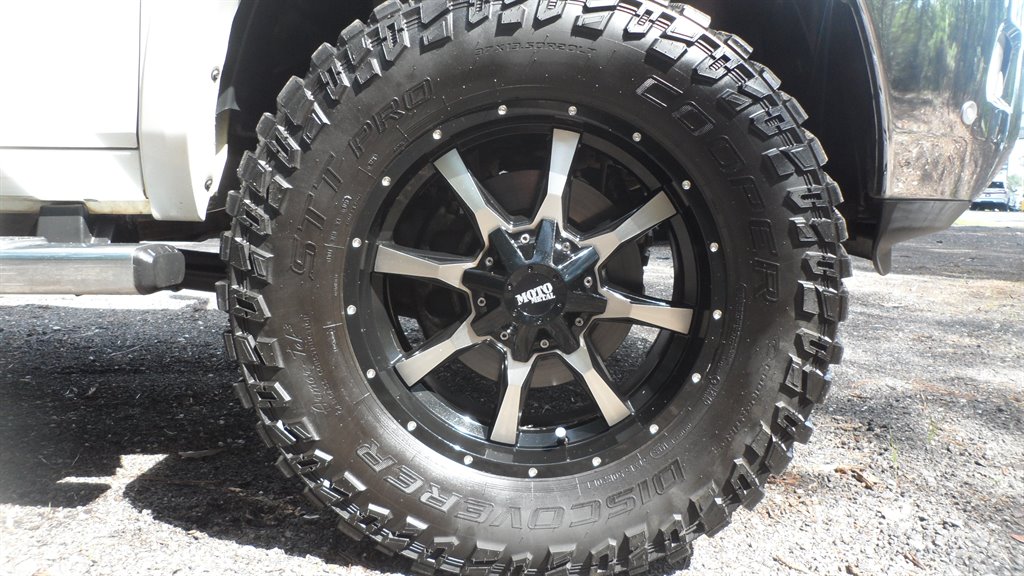 2016 Ram 2500 - $36,995
