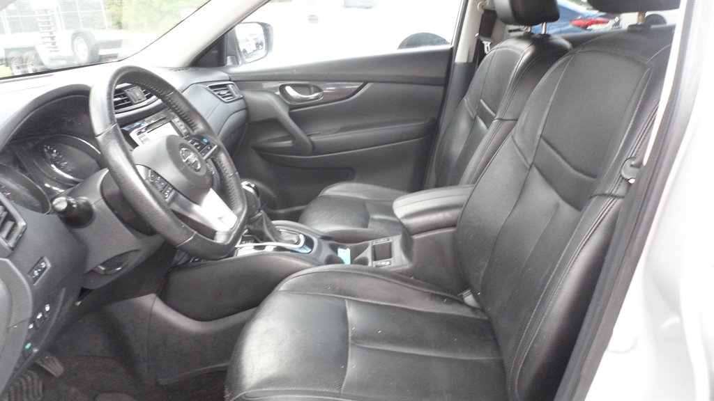 2020 Nissan Rogue - $14,995