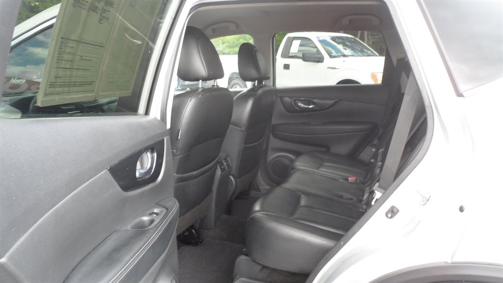 2020 Nissan Rogue - $14,995