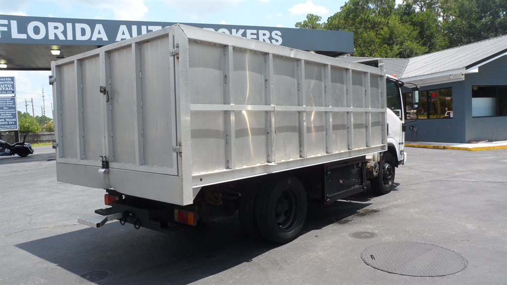 2014 Isuzu Npr/npr-hd - $29,995