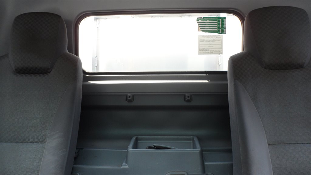 2014 Isuzu Npr/npr-hd - $29,995