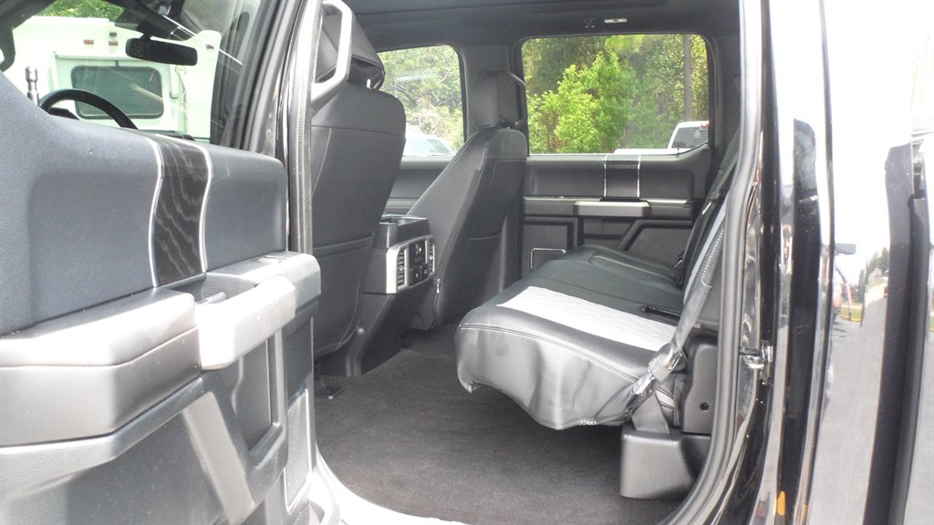 2019 Ford F150 - $30,995