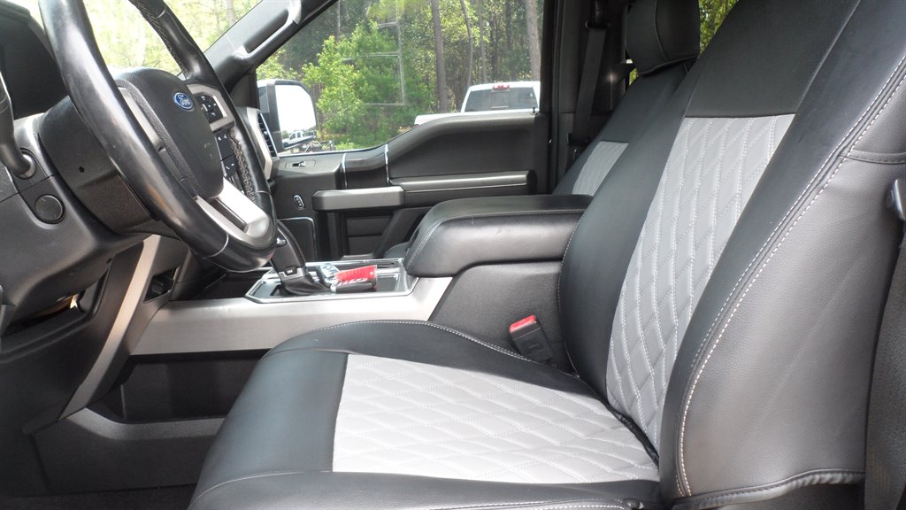 2019 Ford F150 - $30,995