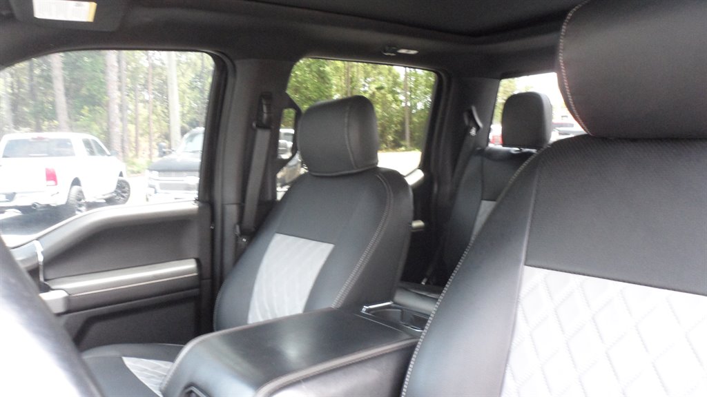 2019 Ford F150 - $30,995