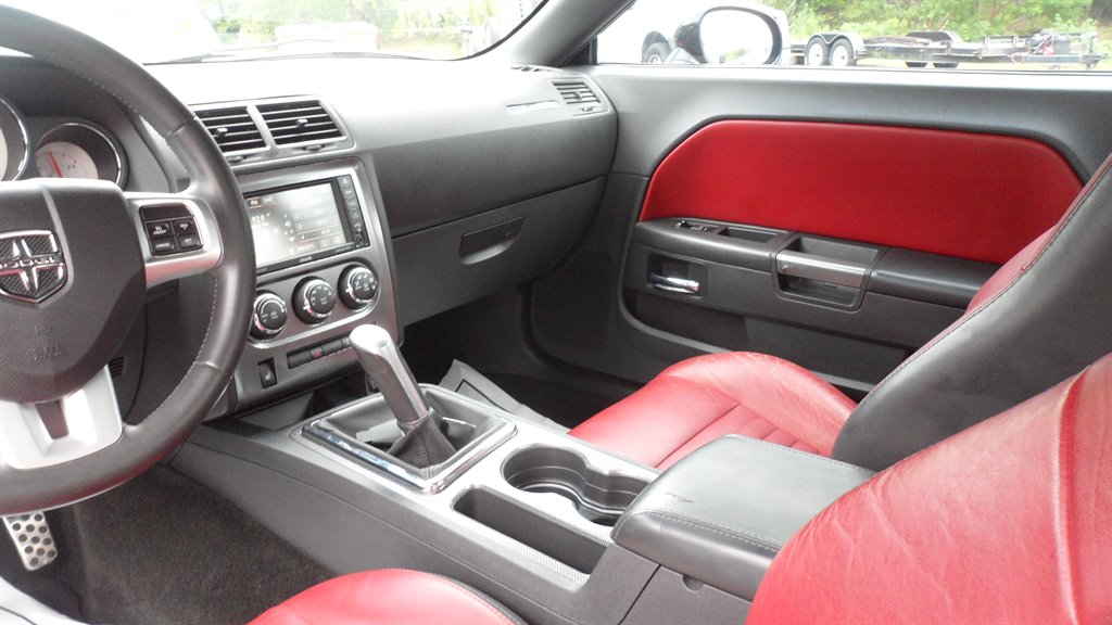 2013 Dodge Challenger - $18,995
