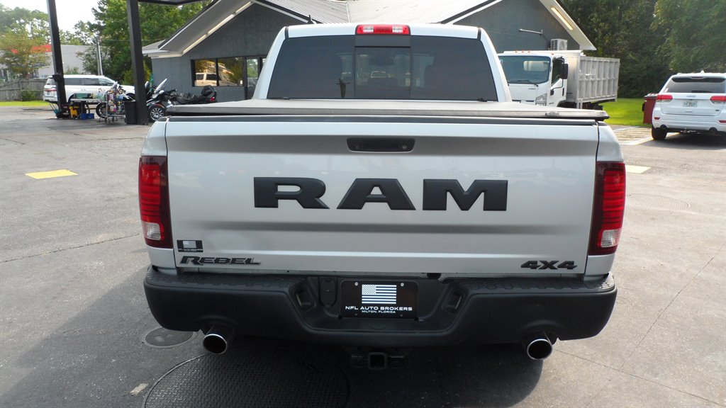 2016 Ram 1500 - $24,995