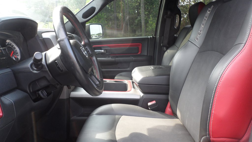 2016 Ram 1500 - $24,995
