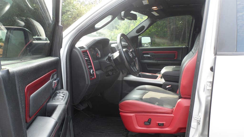 2016 Ram 1500 - $24,995