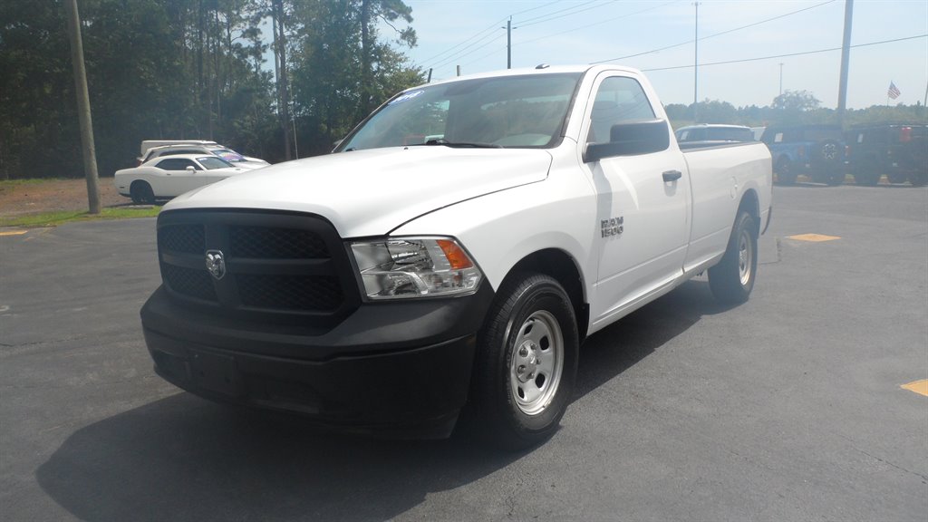 2018 Ram 1500 - $18,995