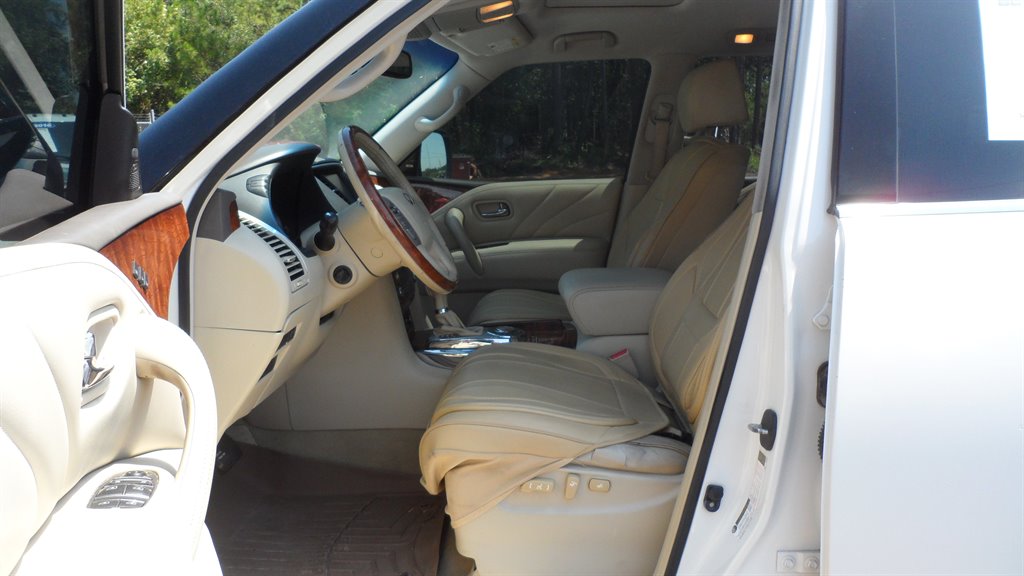 2015 INFINITI QX80 - $10,995