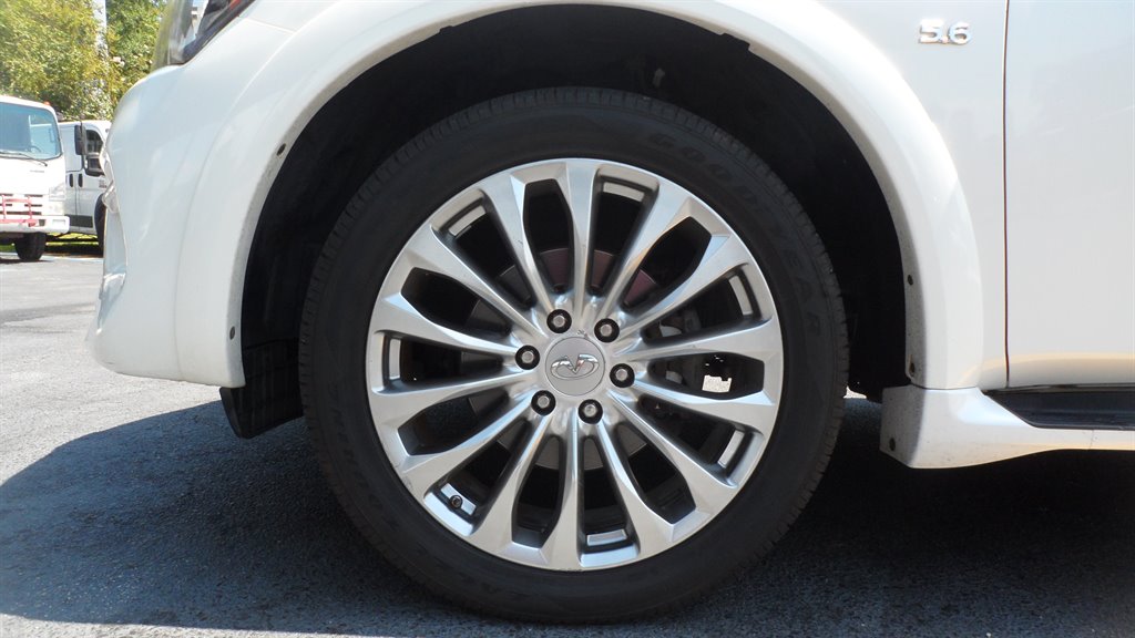 2015 INFINITI QX80 - $10,995
