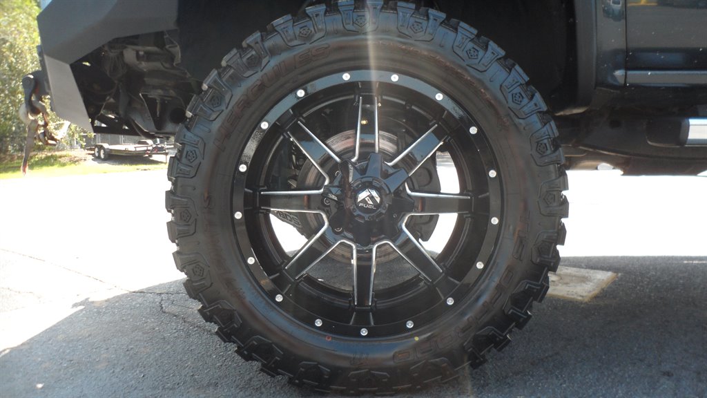 2019 GMC Sierra Hd - $42,995
