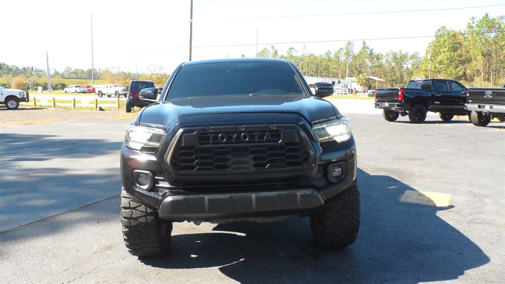 2018 Toyota Tacoma - $28,995